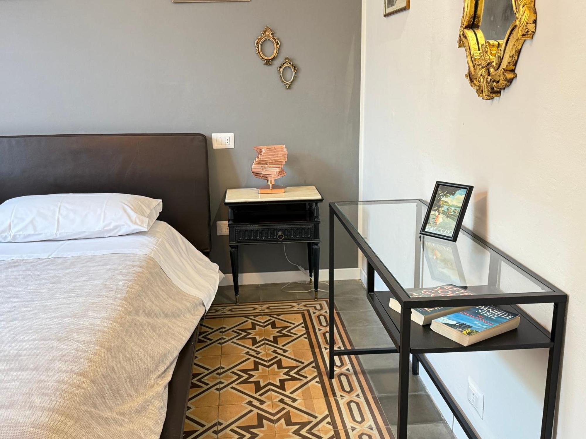Comoluxhouse- Intero Appartamento Экстерьер фото