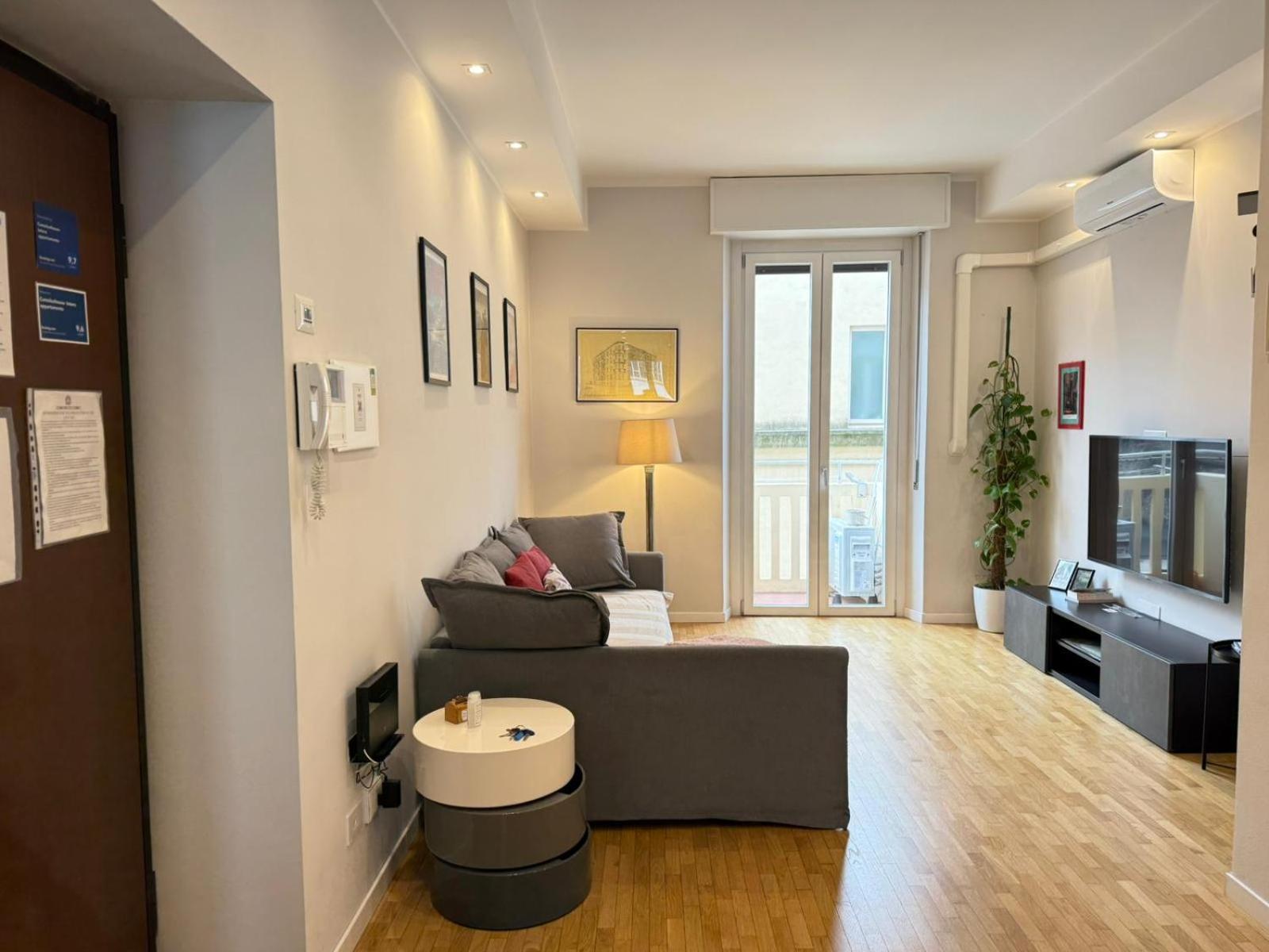 Comoluxhouse- Intero Appartamento Экстерьер фото